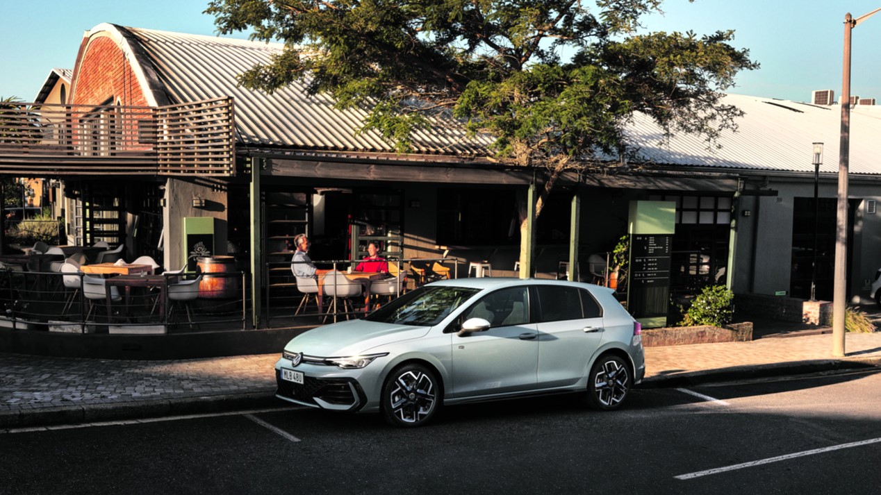 Volkswagen Golf firar 50 år. Det firar vi med en ny Golf.